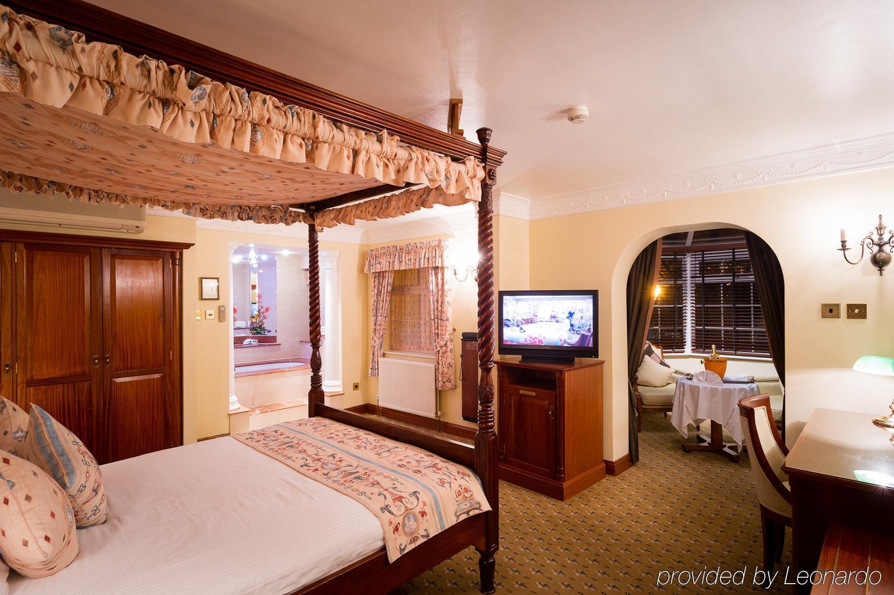 The Royal Chace Hotel เอนฟิลด์ ห้อง รูปภาพ