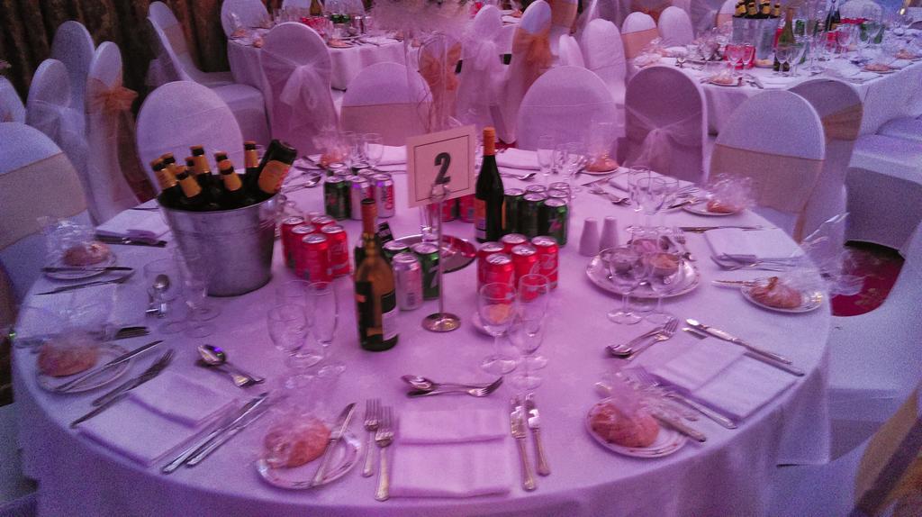 The Royal Chace Hotel เอนฟิลด์ ภายนอก รูปภาพ