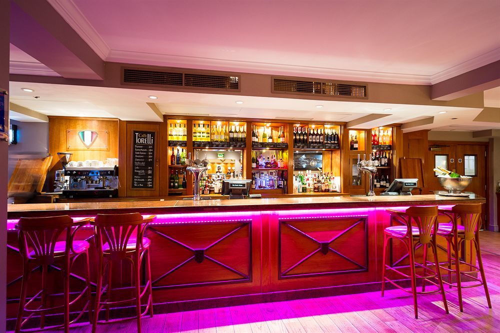 The Royal Chace Hotel เอนฟิลด์ ภายนอก รูปภาพ